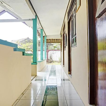 SPOT ON 90928 Wisma Asri Putra Syariah Bogor Bagian luar foto